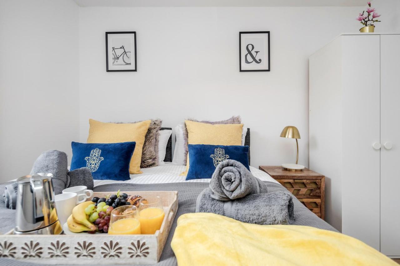 Stunning 2-Bed Apt - Free Parking - Camden - Central - Zoo - Shop - Events London Exteriör bild